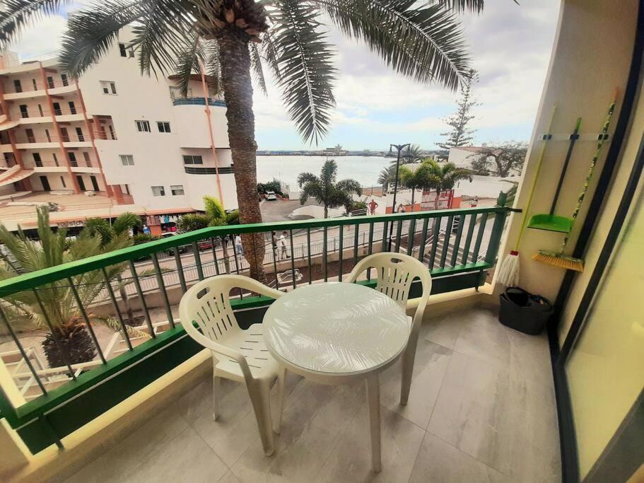 Appart Vista Mare Giada Vicino Alla Spiaggia Лос Кристианос Екстериор снимка